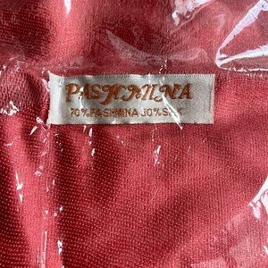 Light pink pashmina
